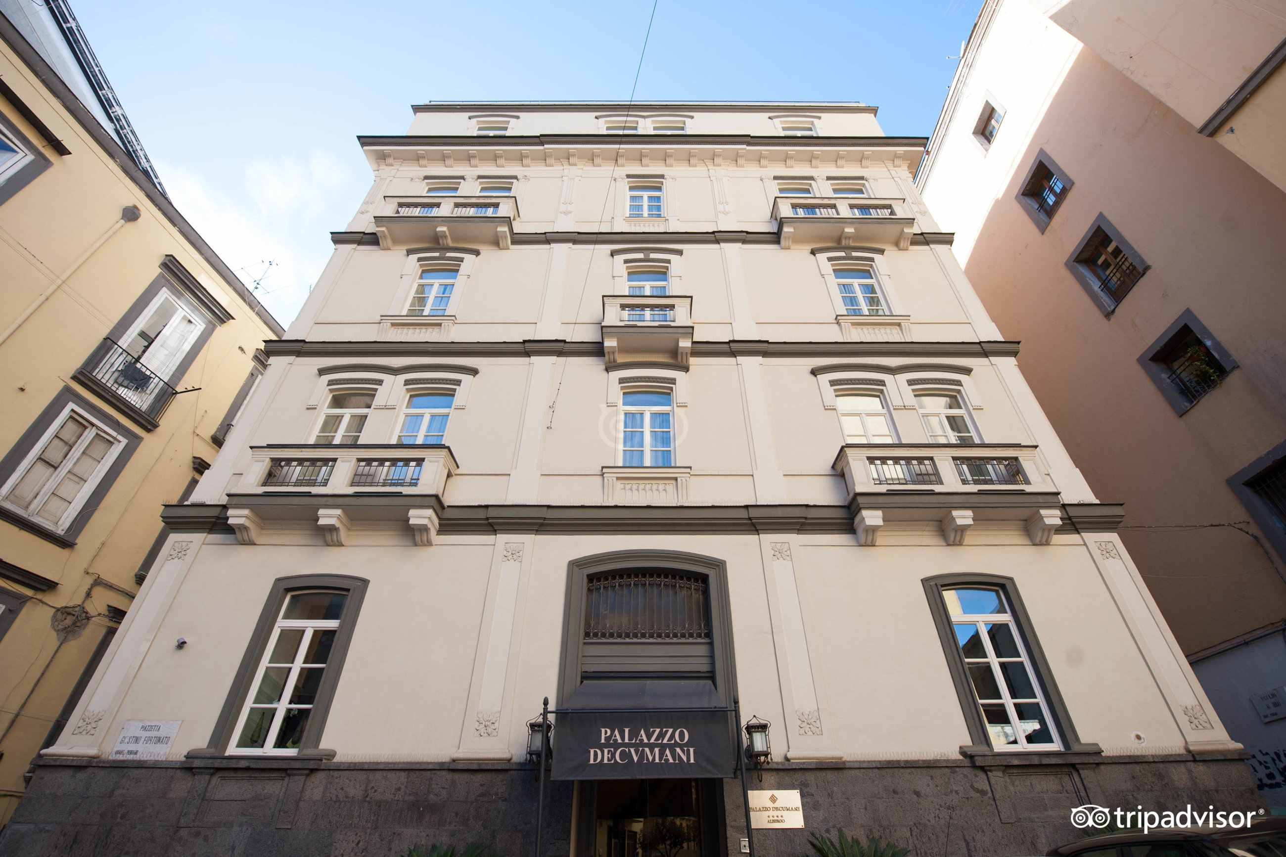 HOTEL PALAZZO DECUMANI Updated 2024 Reviews Naples Italy