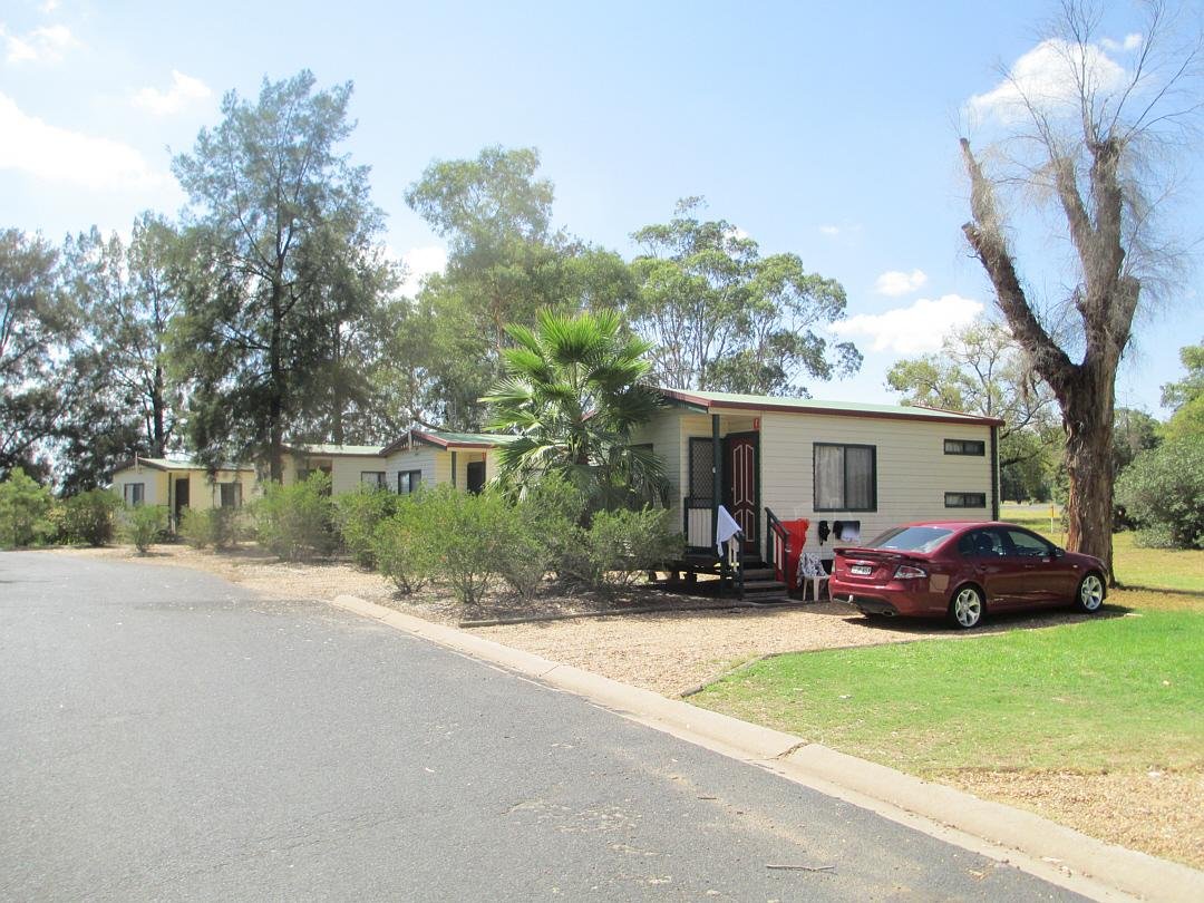 Gilgandra Caravan Park Rooms: Pictures & Reviews - Tripadvisor