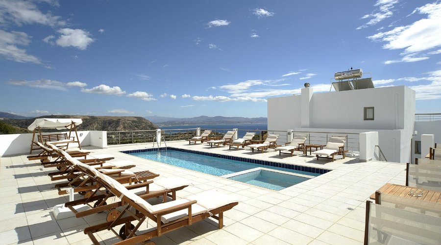 Lenikos maisonette swiming pool