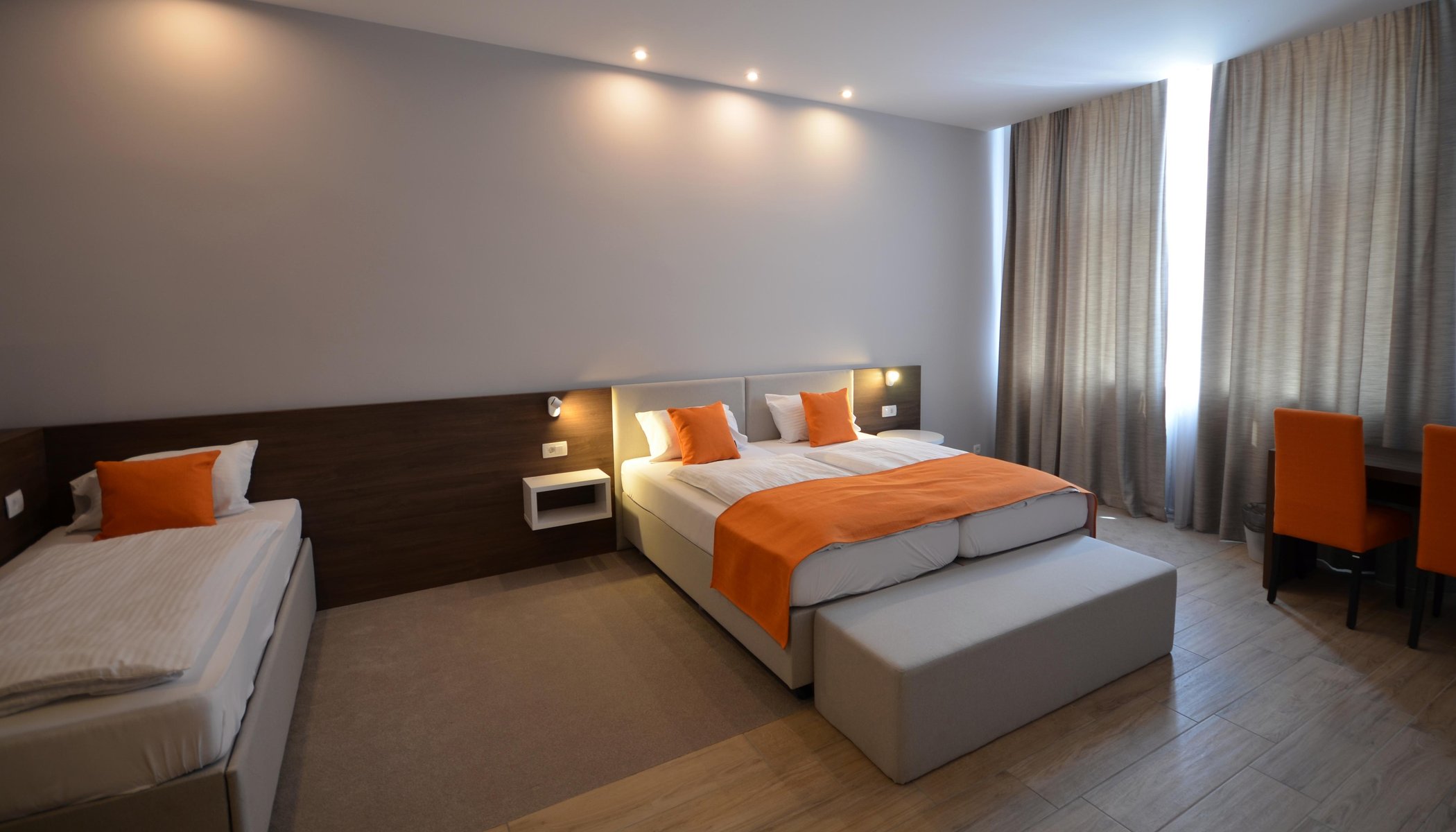 Hotel Emonec by null