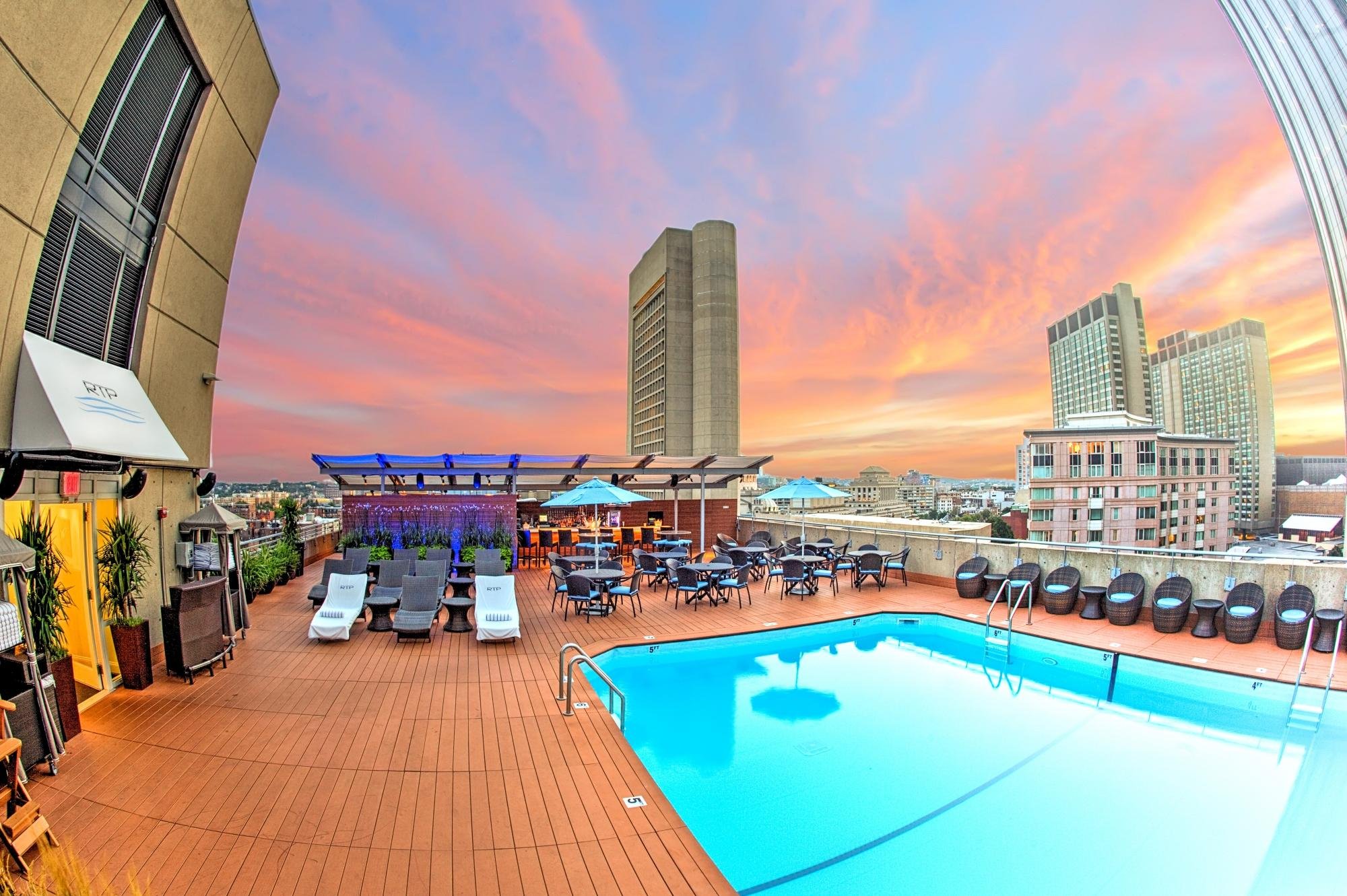 The Colonnade Hotel by null