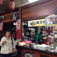 菜市場內