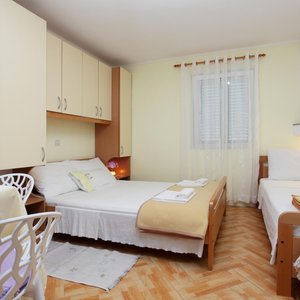 Studio (3 adults)