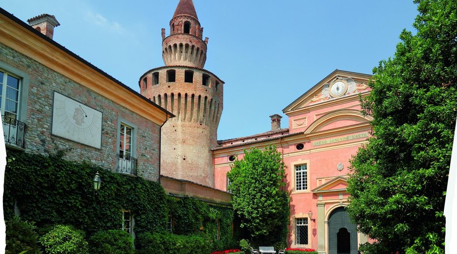 Facciata del castello