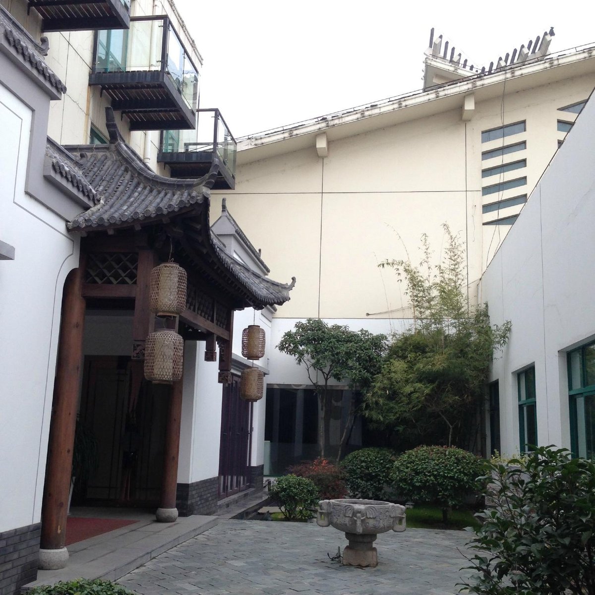 Nanjing Tangshan Easpring Resort Restaurant: Pictures & Reviews ...