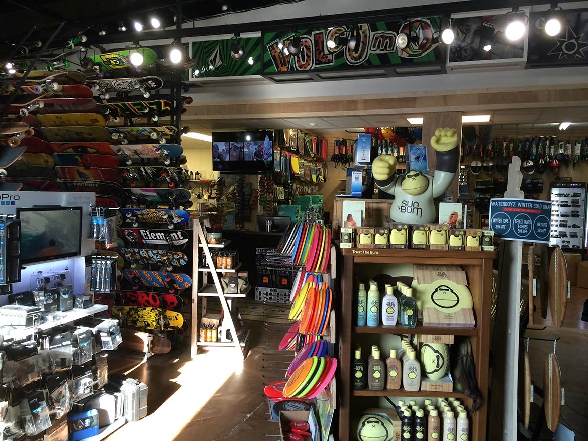 Surf & deals skate shop