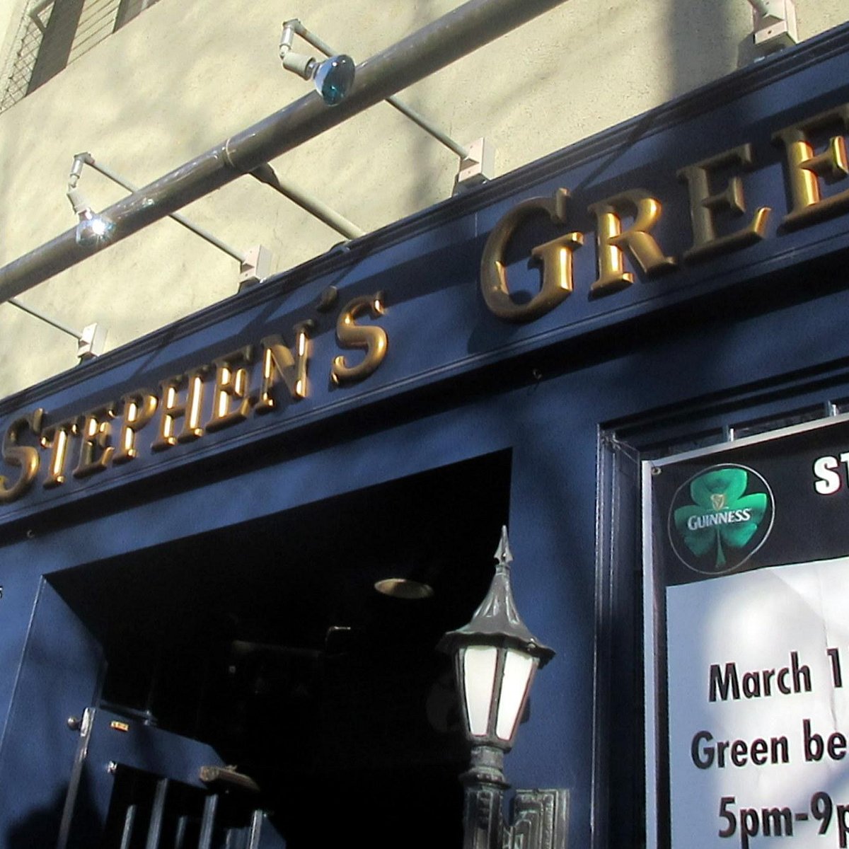 The Location - 16 St. Stephen's Green