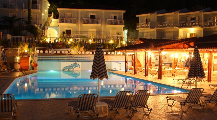 Pelagos Bay Hotel evening