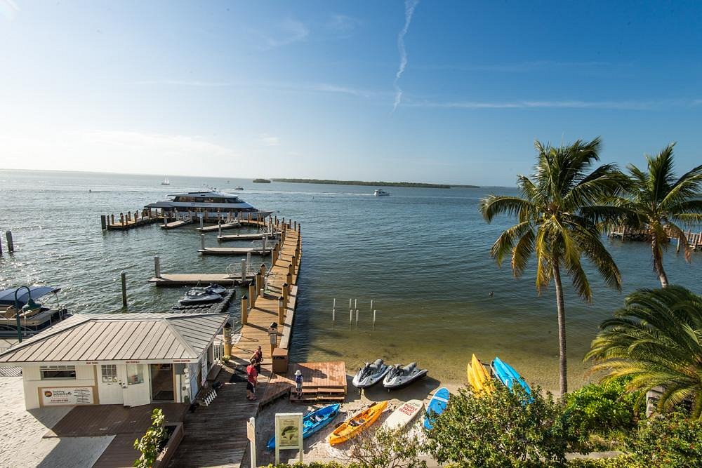 Holiday Adventure Tours and Boat Rental (Fort Myers Beach) All You