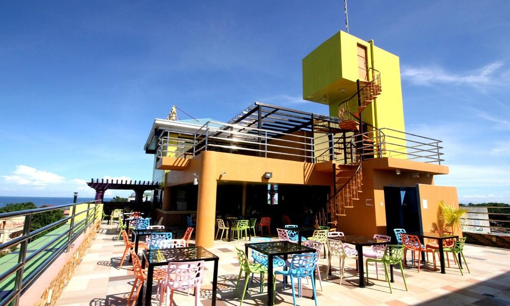 C & L Sea View Hotel (Dipolog) - 호텔 리뷰 & 가격 비교