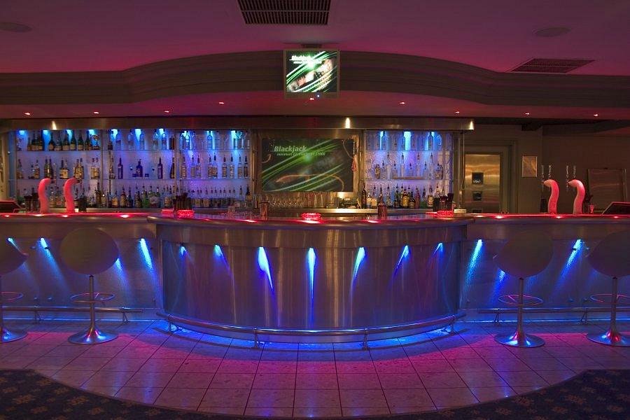 FAHRENHEIT BAR (Southend-on-Sea) - All You Need to Know BEFORE You Go