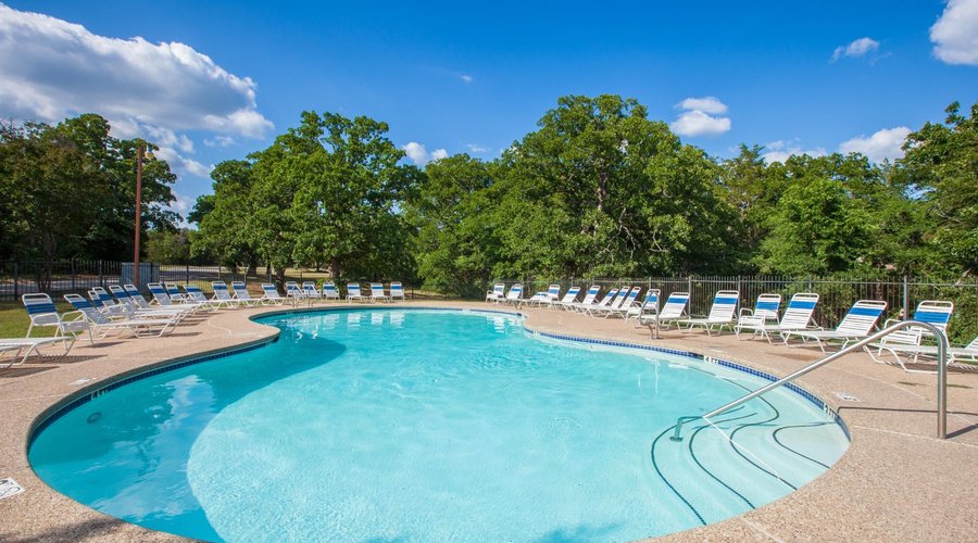 Pool area