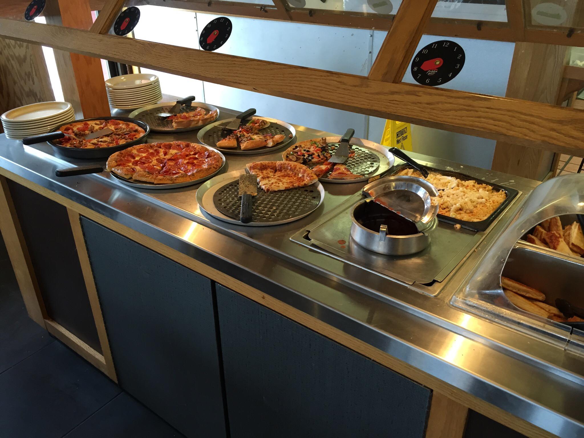 Pizza hut restaurant near me sales