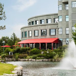 Hotel exterior with pond