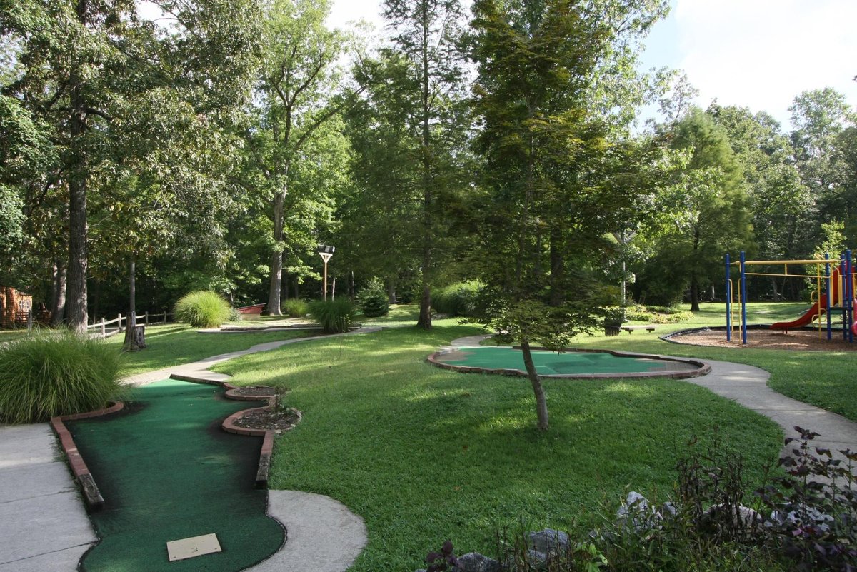 Thousand Trails Williamsburg Game Room: Pictures & Reviews - Tripadvisor