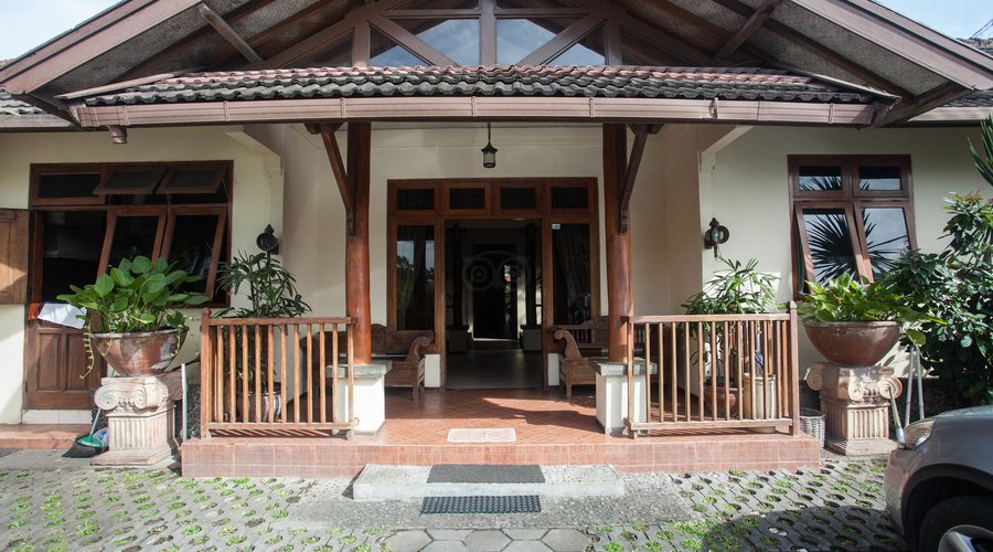 Entrance at the Rumah Mertua