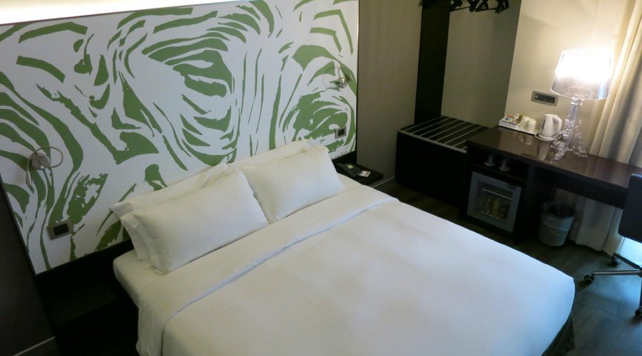 Economy Room