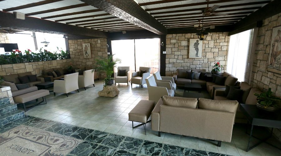 LOBBY AREA
