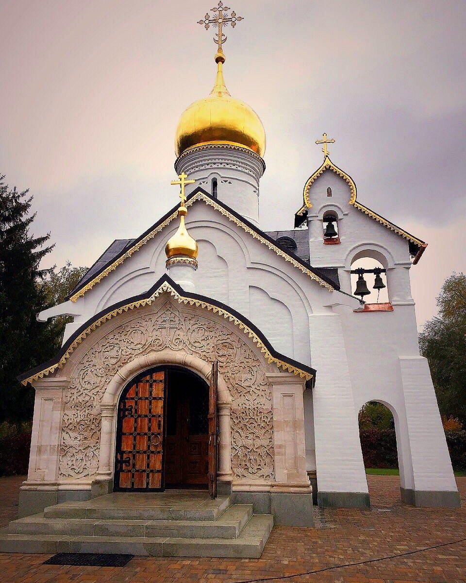 Храм уара. Храм мученика Уара в Москве. Храм Уара Машкинское шоссе. Храм мученика Уара Куркино. Храм мученика Уара в Медведково.