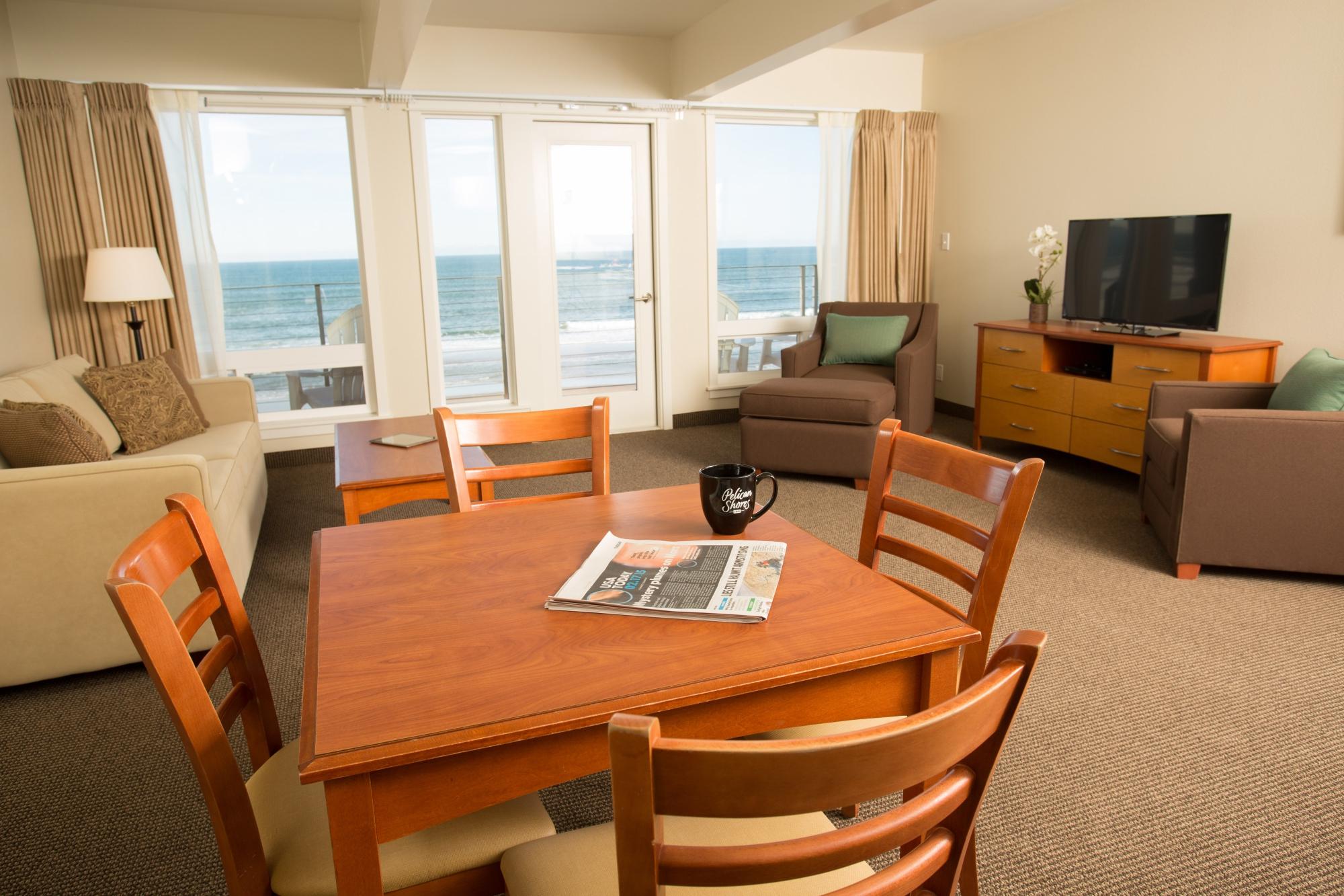 Hotel photo 3 of Pelican Shores Inn.