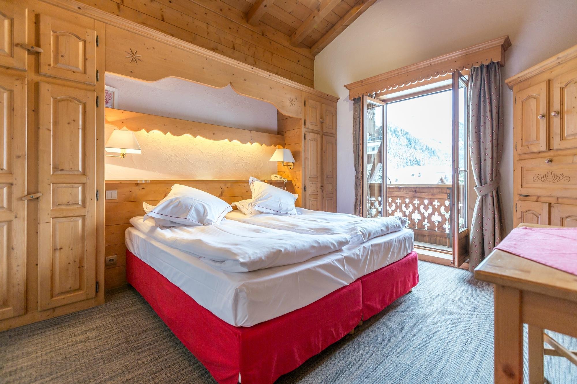 Hotel L'Oustalet by null
