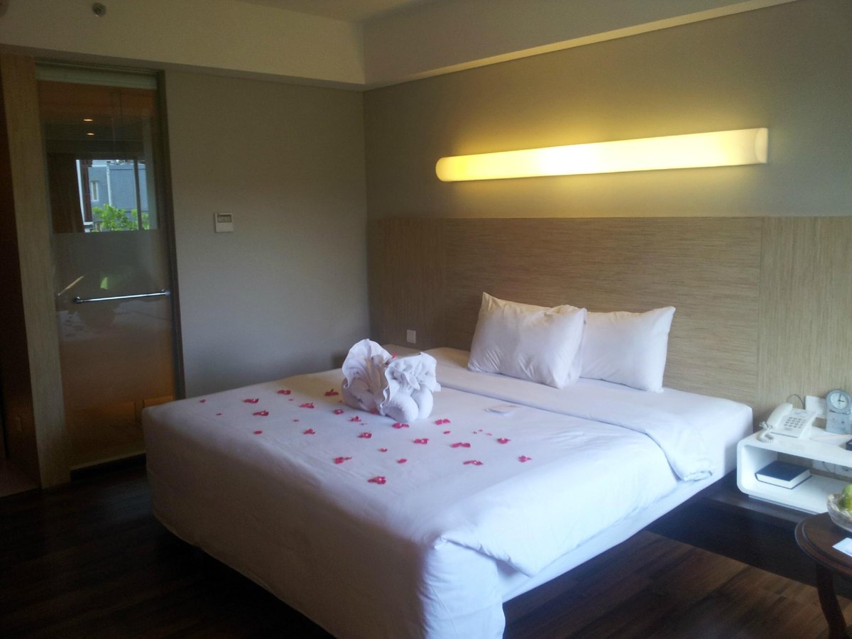 hotel bintang 5 di bali dekat pantai kuta