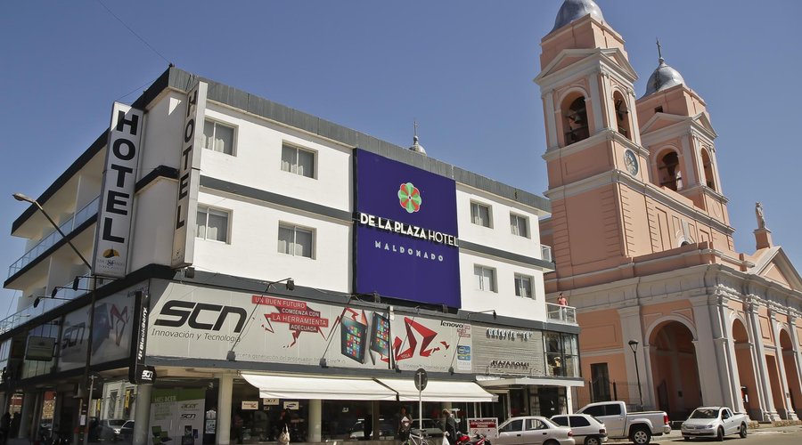 EL HOTEL