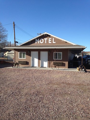Shady Rest Motel image