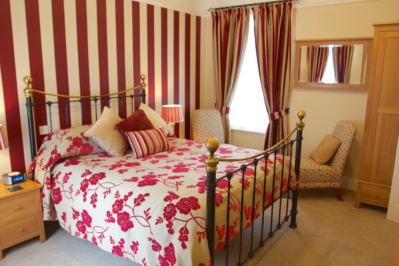 CHESTNUTS HOUSE - Updated 2024 Prices & B&B Reviews (Bath, England)