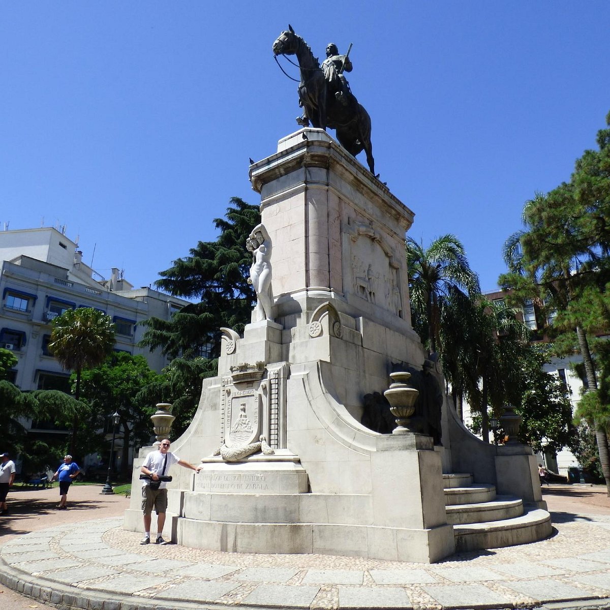 Plaza Zabala (Montevideo) - All You Need to Know BEFORE You Go