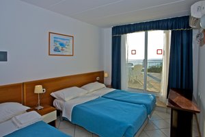 Room & Suite