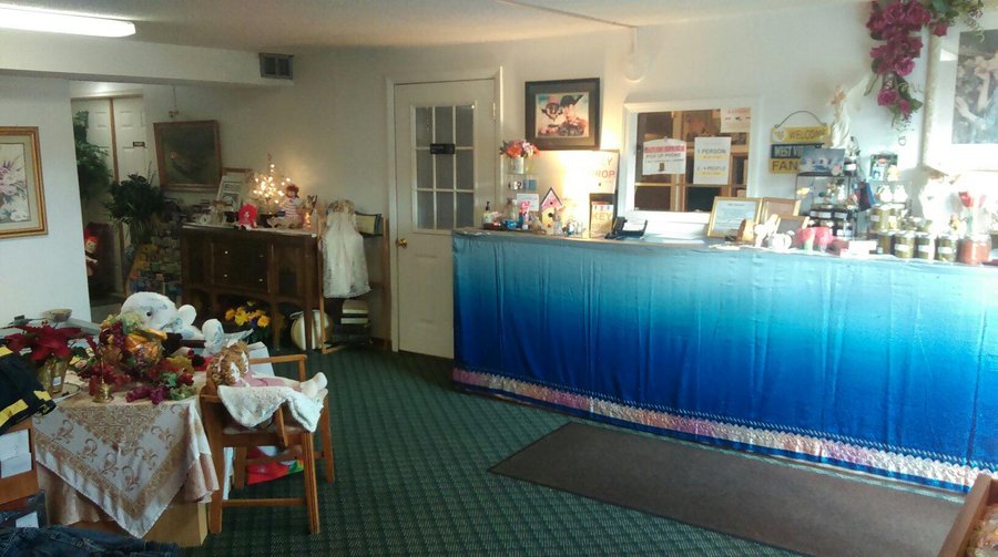 The lobby was FULL of knick-knacks
