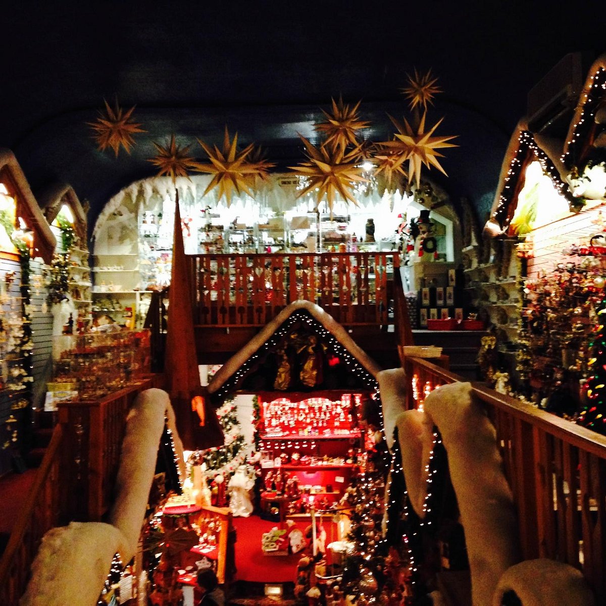 Christmas in Victoria BC: Awesome Holiday Happenings and Beautiful