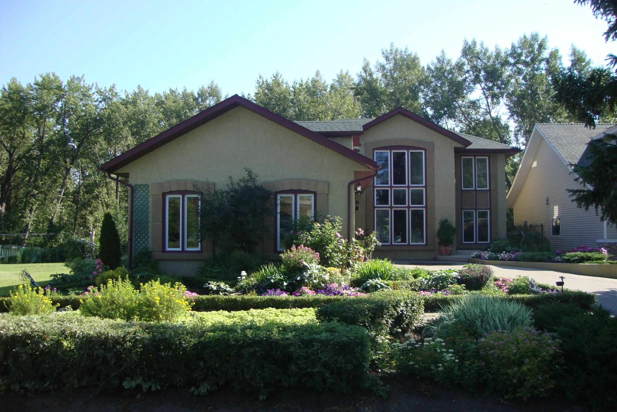 HOUSE ON THE PARK B&B: Bewertungen & Fotos (High River, Alberta ...