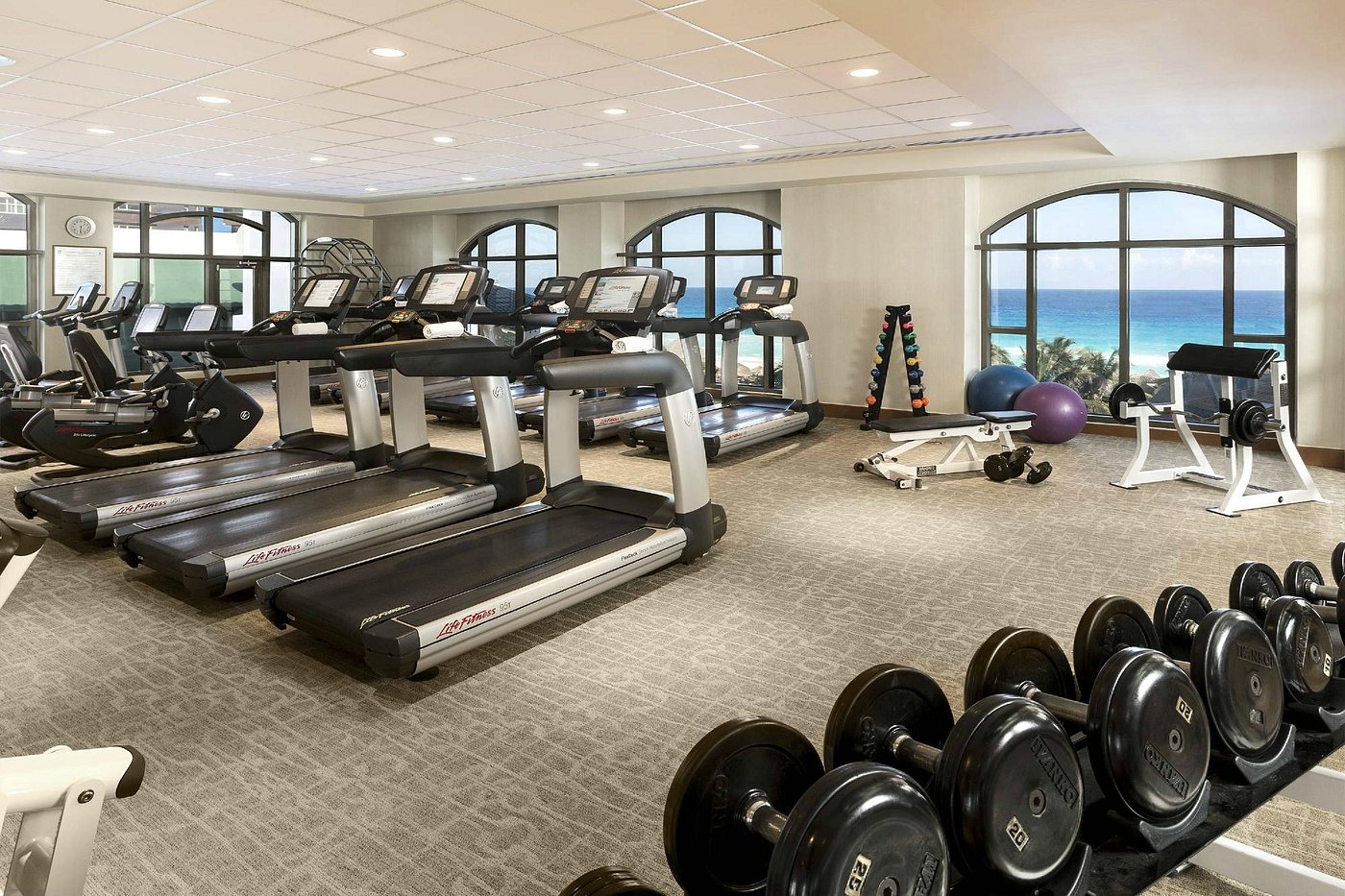 jw marriott cancun gym