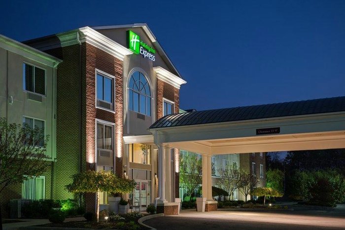 HOLIDAY INN EXPRESS & SUITES YOUNGSTOWN N (WARREN/NILES), AN IHG HOTEL ...