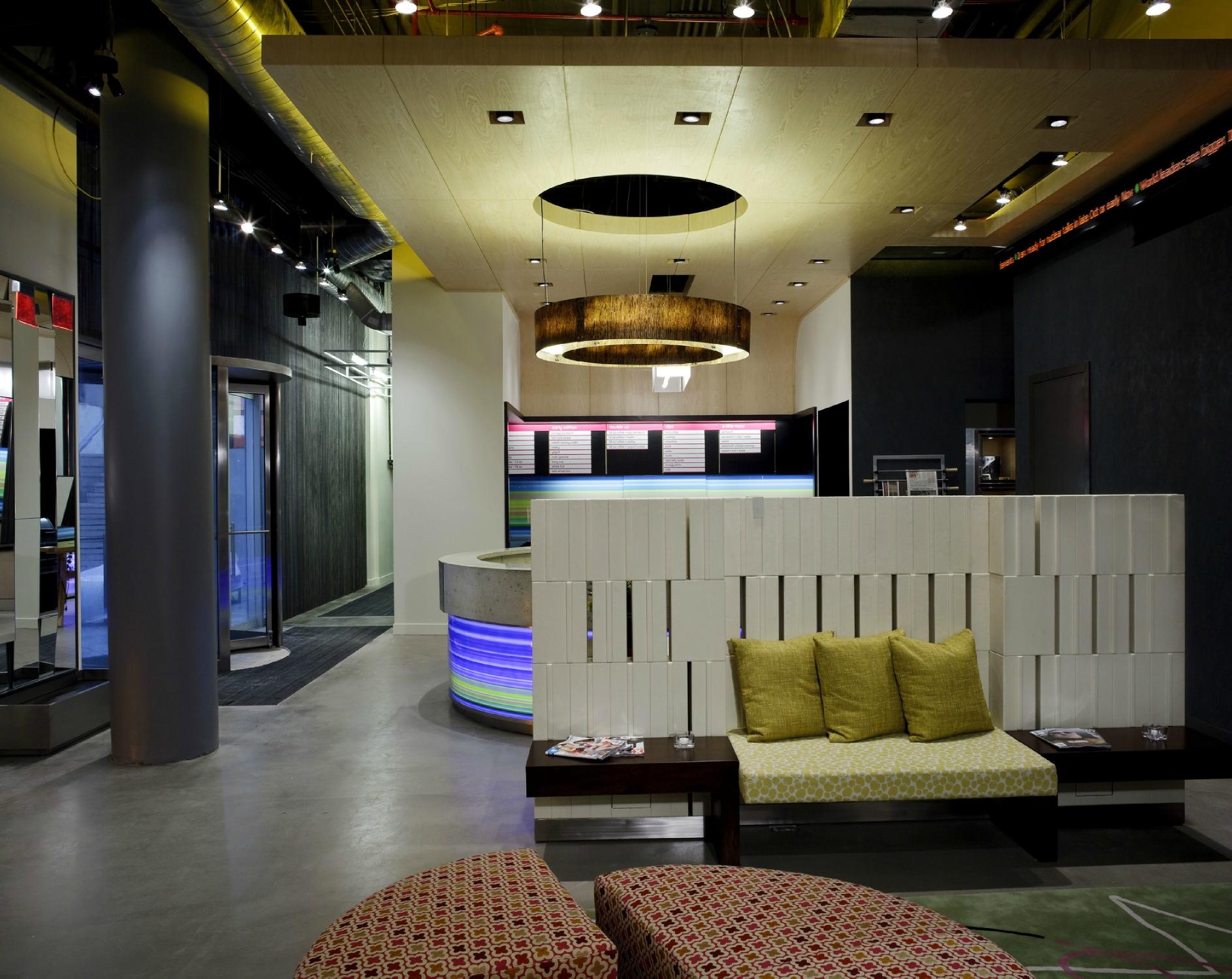 Hotel photo 10 of Aloft Harlem.