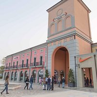 Città Sant'Angelo Outlet Village
