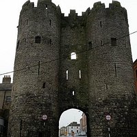 Lawerence Gate opposite side