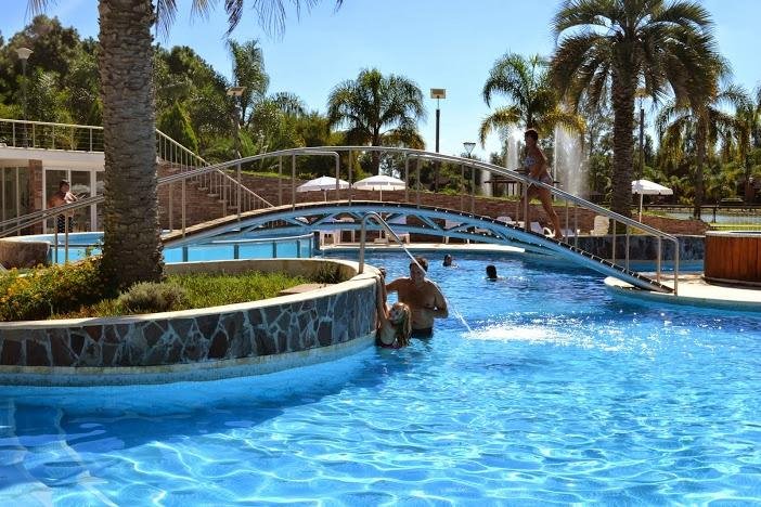 Fotos Y Opiniones De La Piscina Del Faro Del Lago Tripadvisor