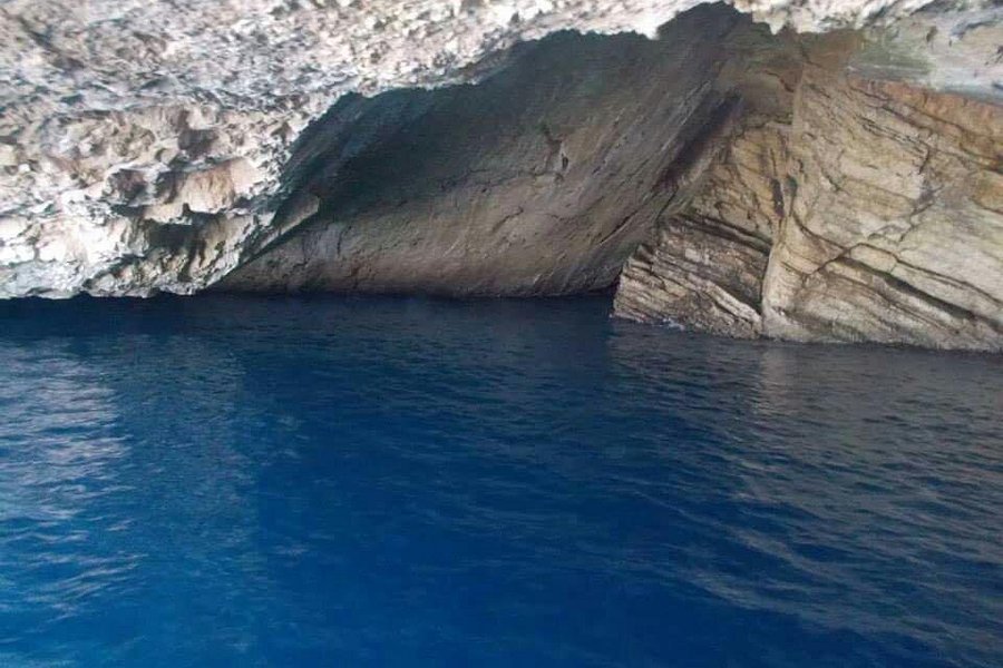 Cueva Azul image