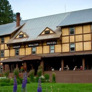 THE 10 BEST Hotels in East Glacier Park, MT for 2022 (from $111 ...