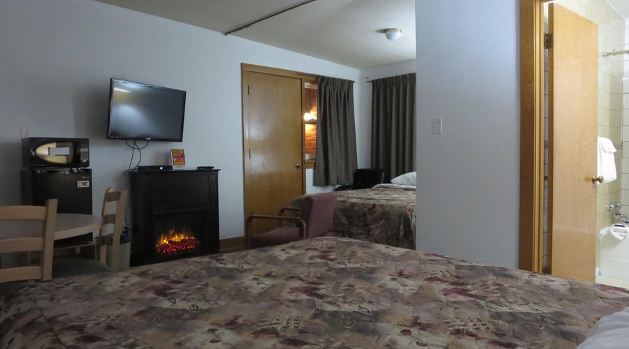 Double Queen Room