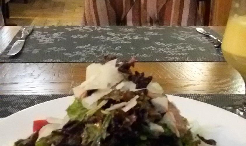 Beef tongue and arugula salad