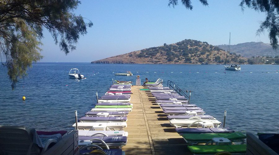 Magi beach