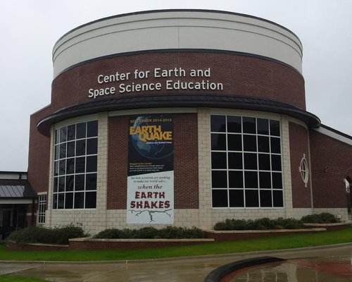 Moody Planetarium, Hours & Location, Museum