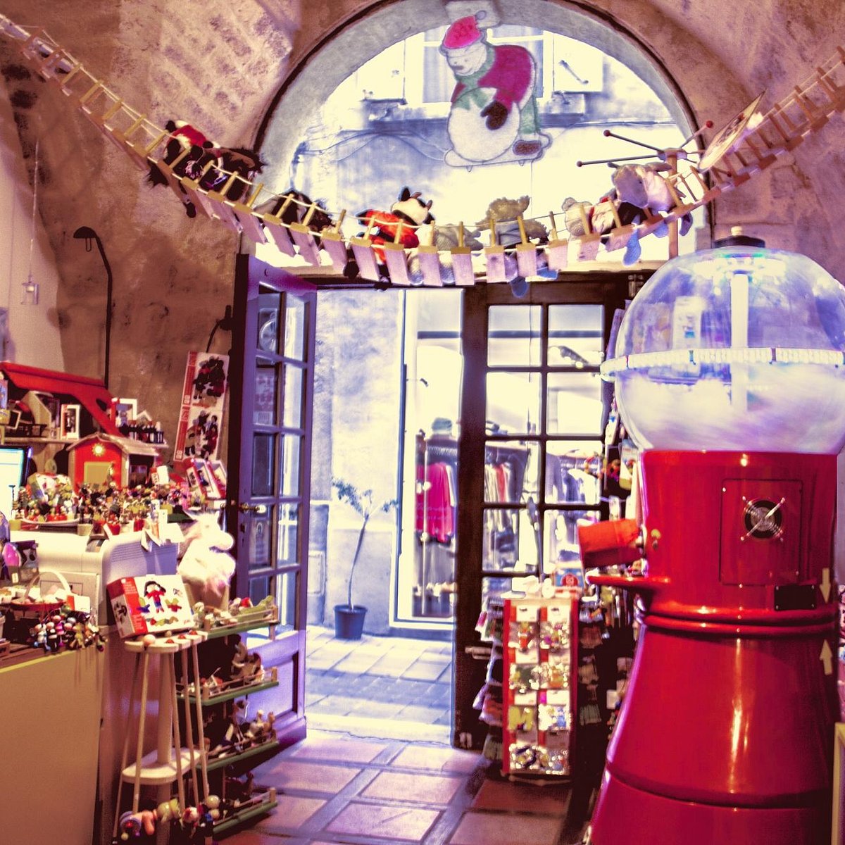 Peluches – The Little Wizard's Brussels House