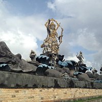 Patung Titi Banda Denpasar