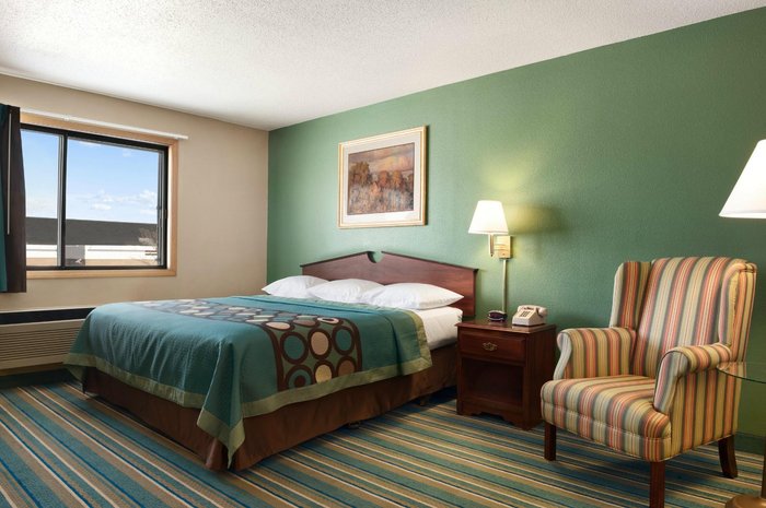 CORATEL INN & SUITES BY JASPER NEW RICHMOND - Prices & Motel Reviews (WI)