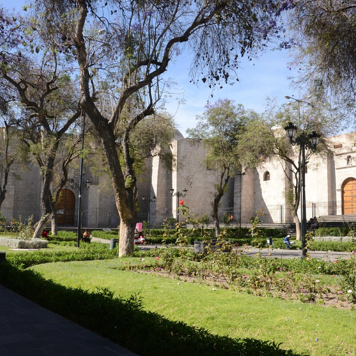 PLAZA SAN FRANCISCO AREQUIPA PERÚ